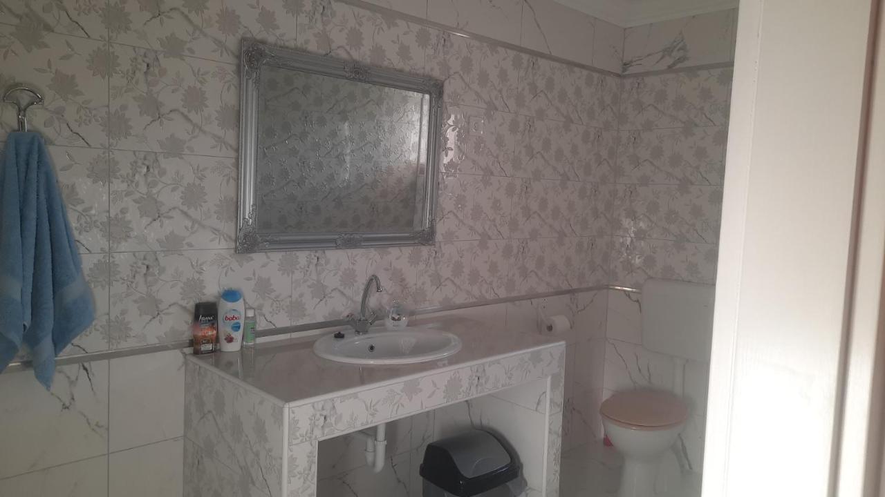 Torony Lovarda Maganszallas Kiskunfélegyháza Extérieur photo